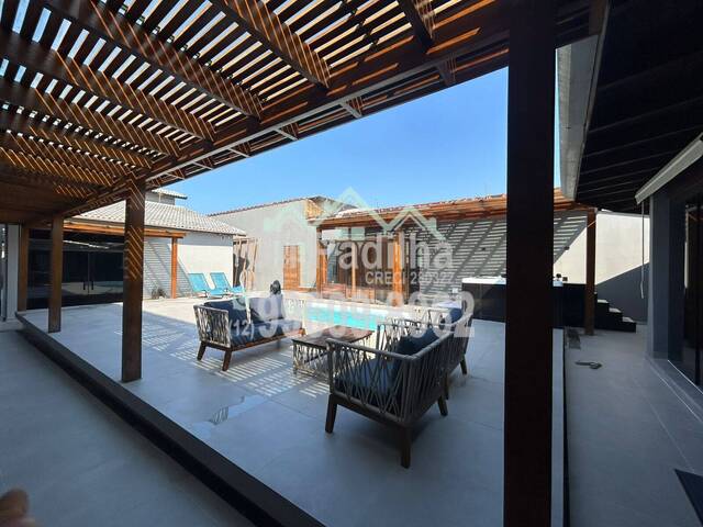 Venda em Praia das Palmeiras - Caraguatatuba